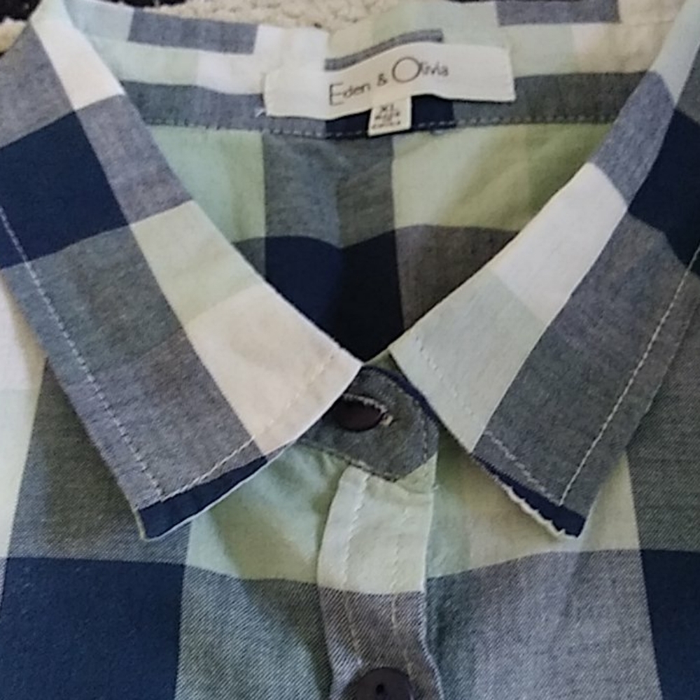 Eden & Olivia long sleeve shirt. - Picture 14 of 17